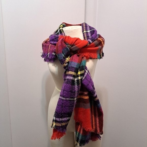 American Eagle Colorful Plaid Blanket Scarf - Picture 1 of 16